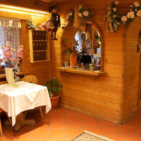 Albergo Genziana サン・ヴィジリオ・ディ・マレッベ エクステリア 写真