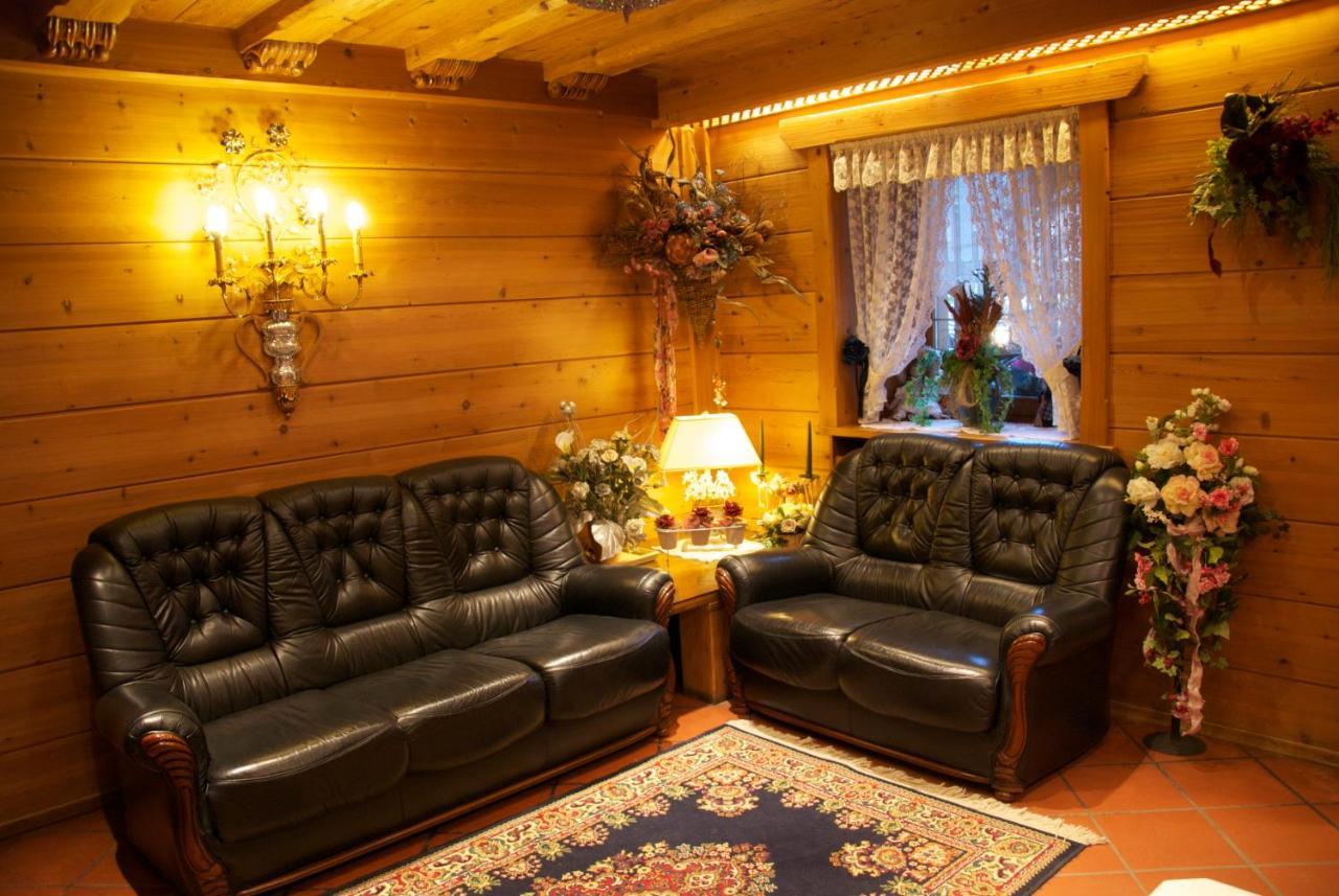 Albergo Genziana サン・ヴィジリオ・ディ・マレッベ エクステリア 写真